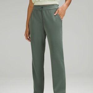 Softstreme split-hem High-rise pant